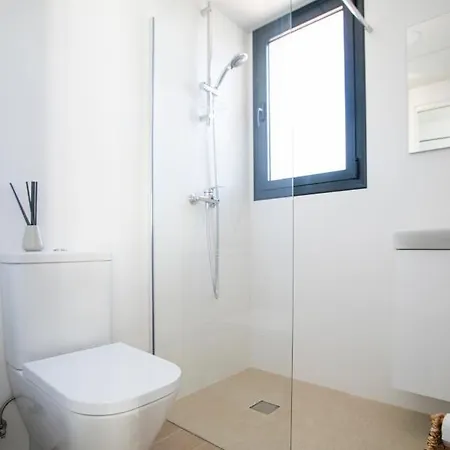Modern Sea Front East Wind Apartament